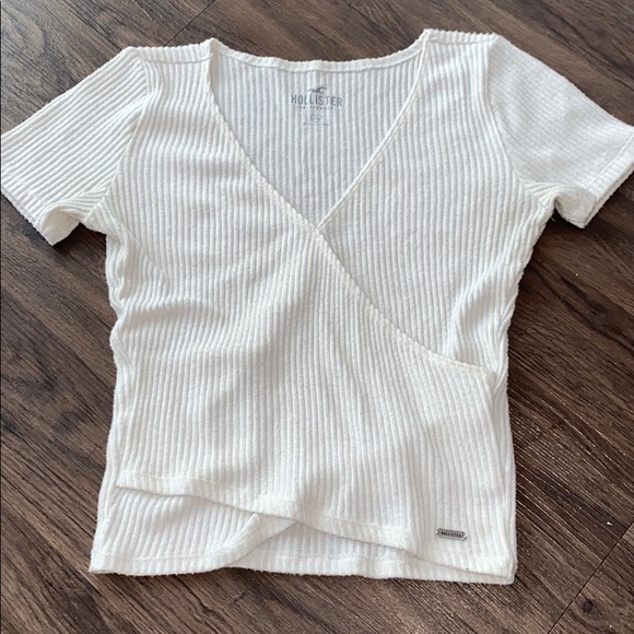 Hollister Ribbed Nit Top - Picture 1 of 3